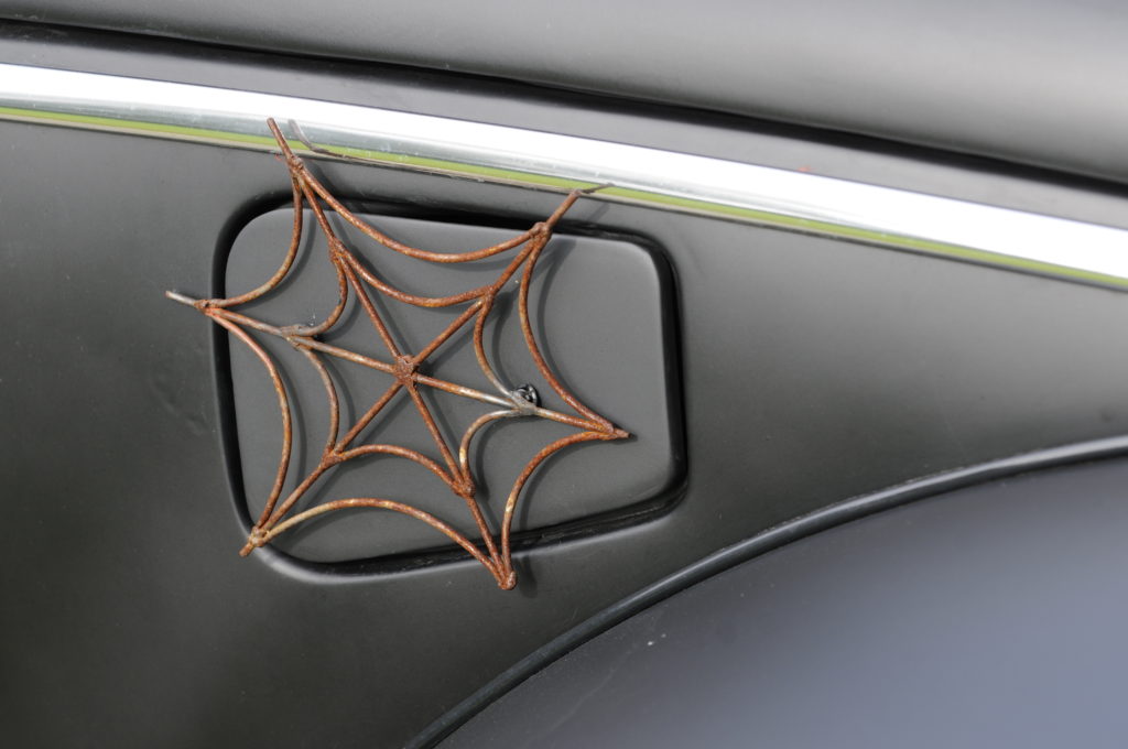 VW Garbus po tuningu imitacja pajęczyny na wlewie paliwa