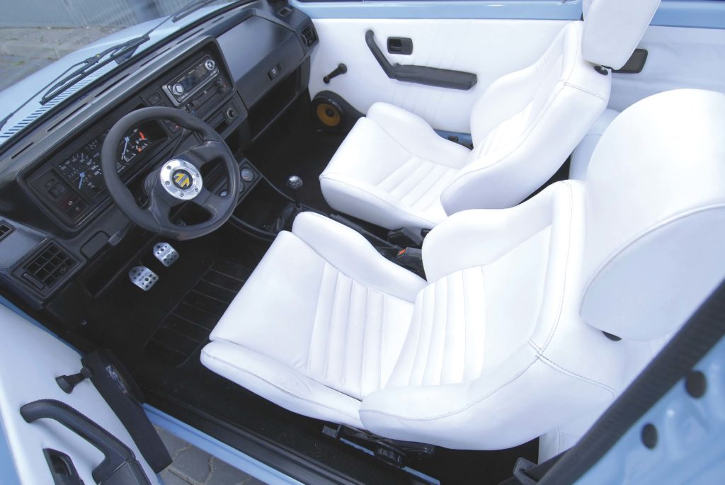 Tuning VW Golf 1 GTI przednie fotele