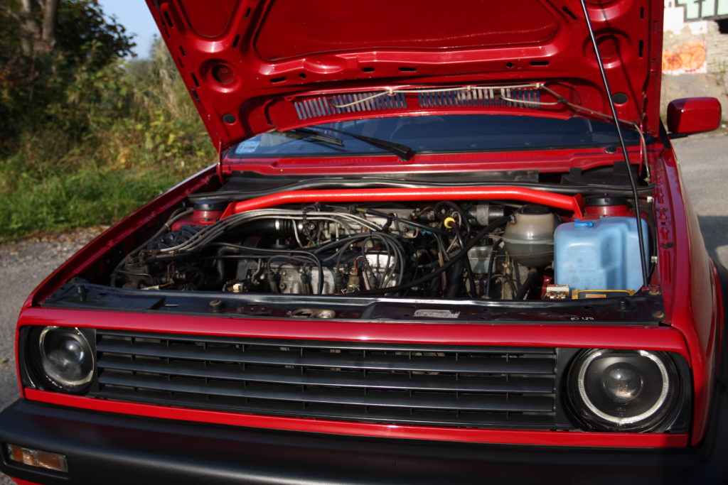 Tuning-VW-Golfa-Mk2-komora silnika