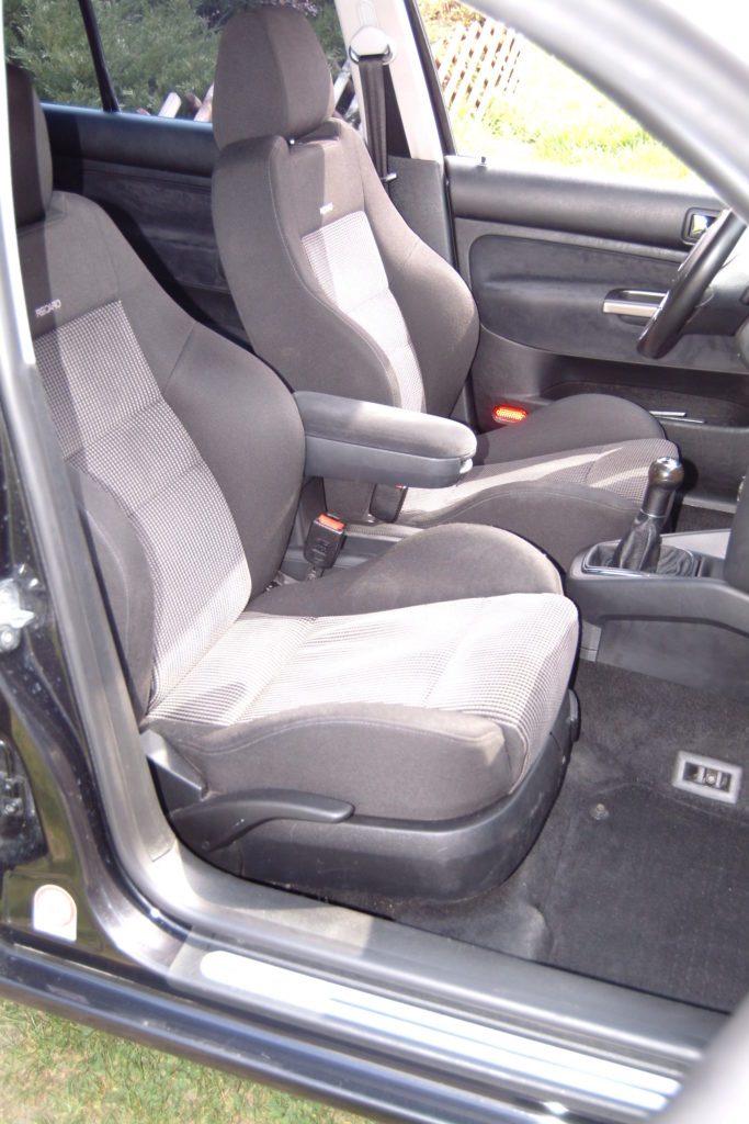 VW Bora 1.9 TDI przednie fotele