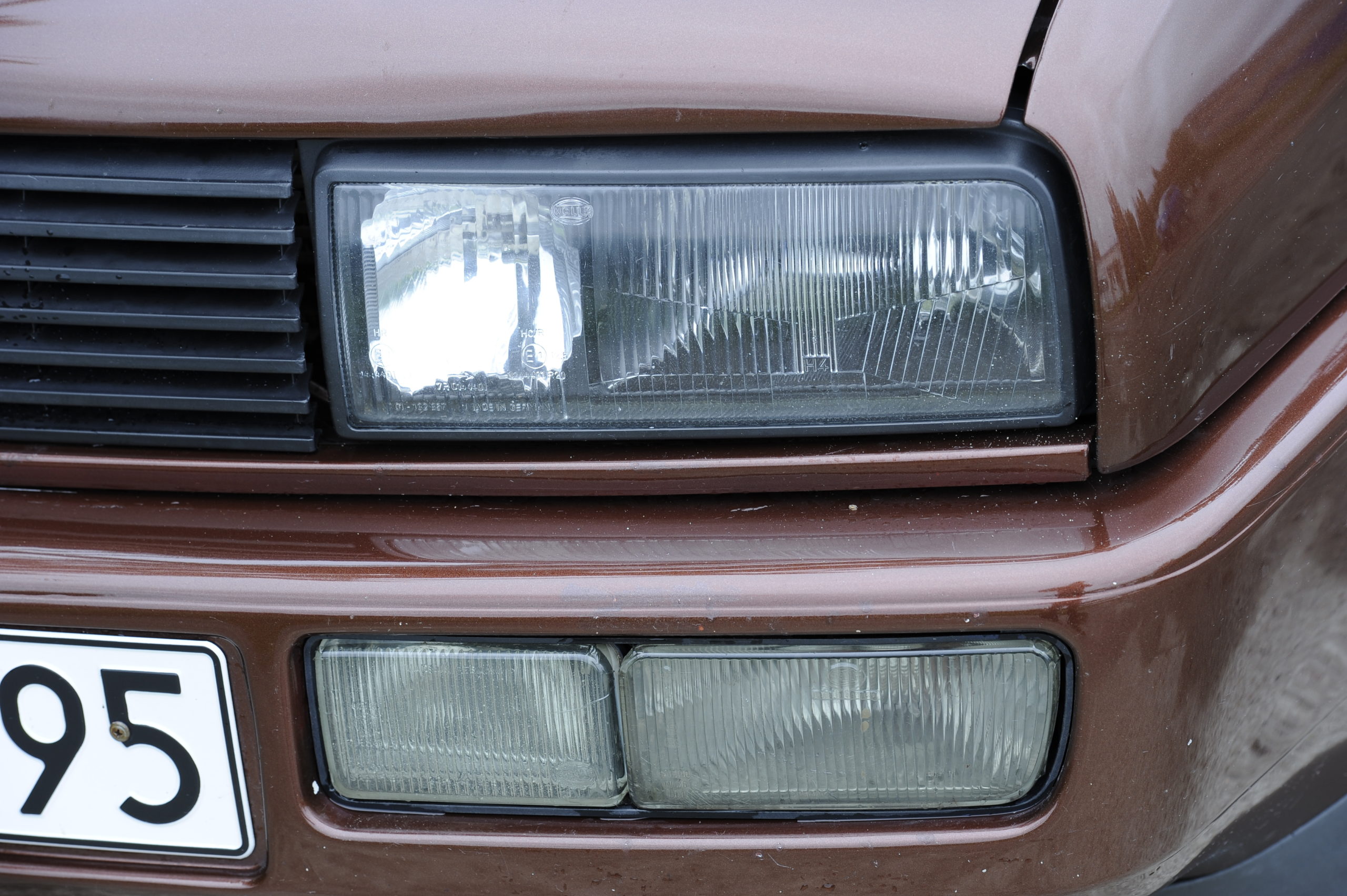 VW Corrado 1.9 TDI przednie światła