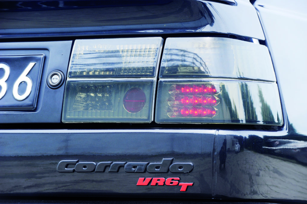VW Corrado VR6 tylne światła i napis Corrado VR6 T