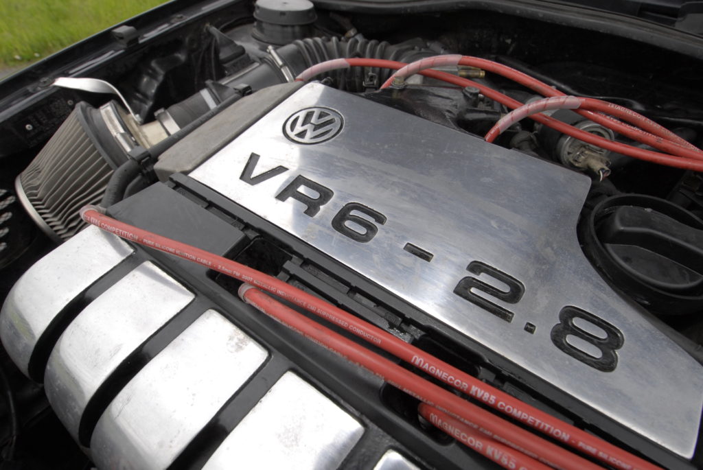 VW Golf 2 VR6 2.8 pokrywa silnika VR6 2.8