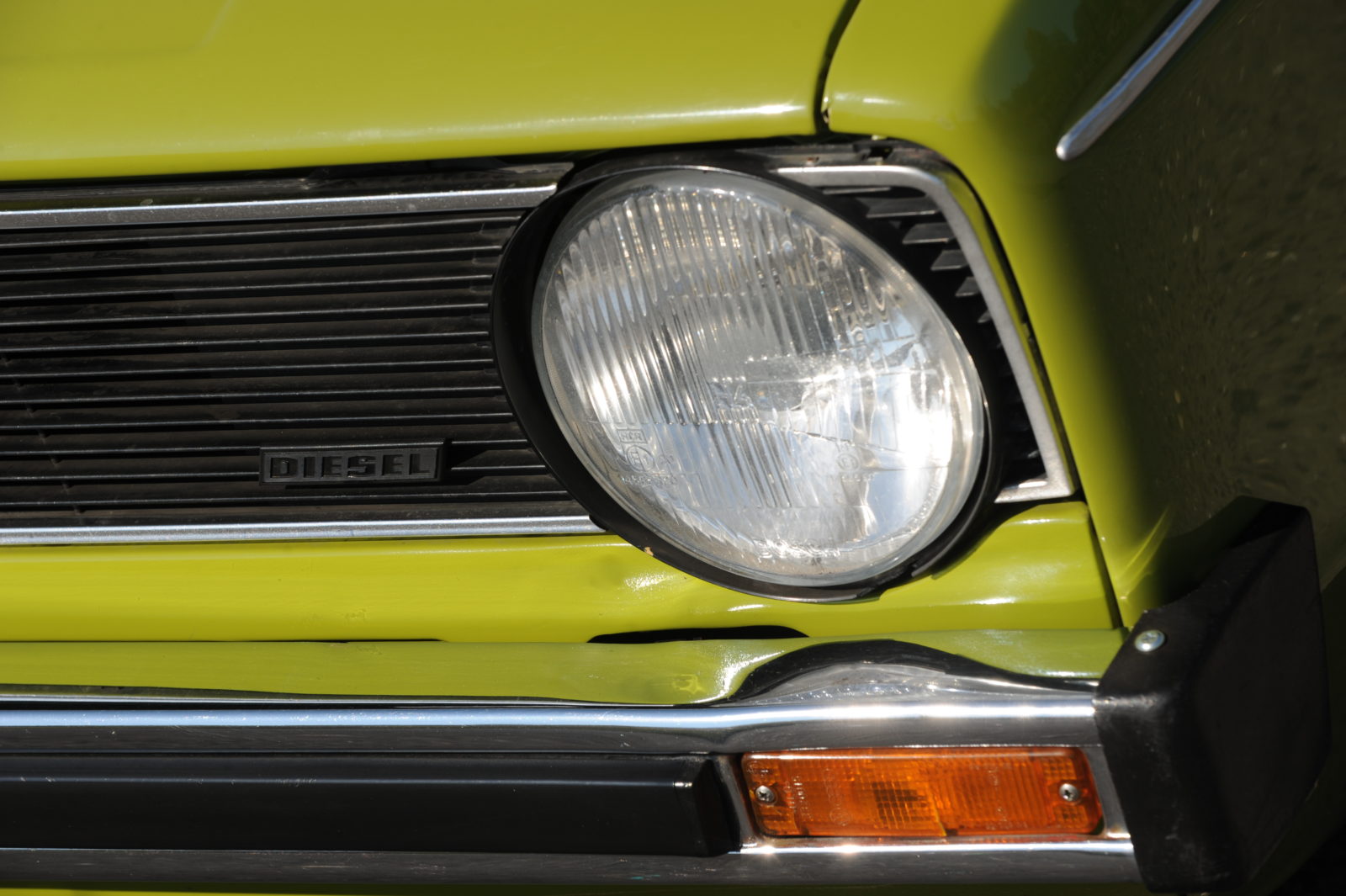 VW Golf Mk 1 1.6 EG przedni reflektor
