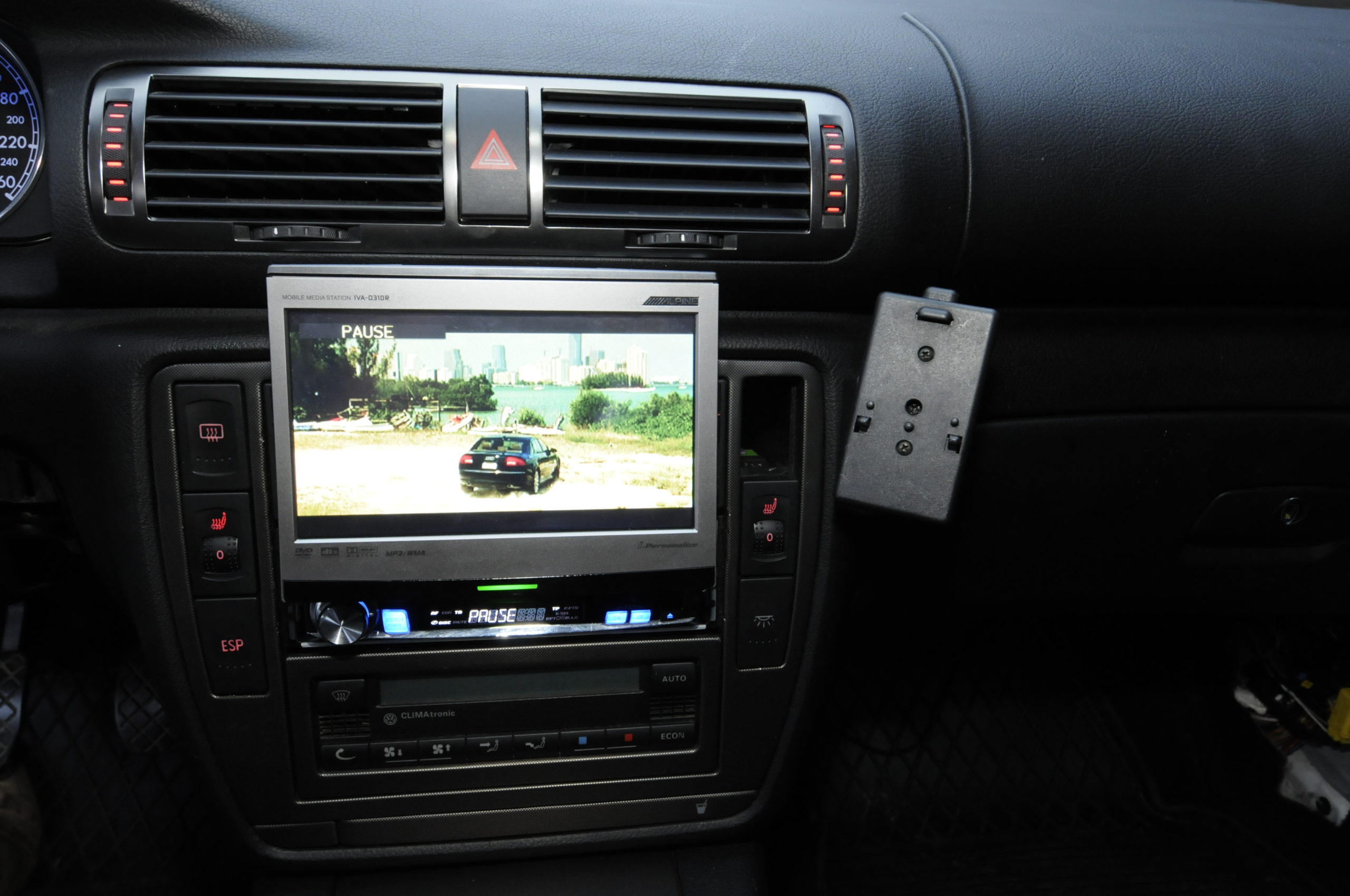 VW Passat B5 LF system audio video
