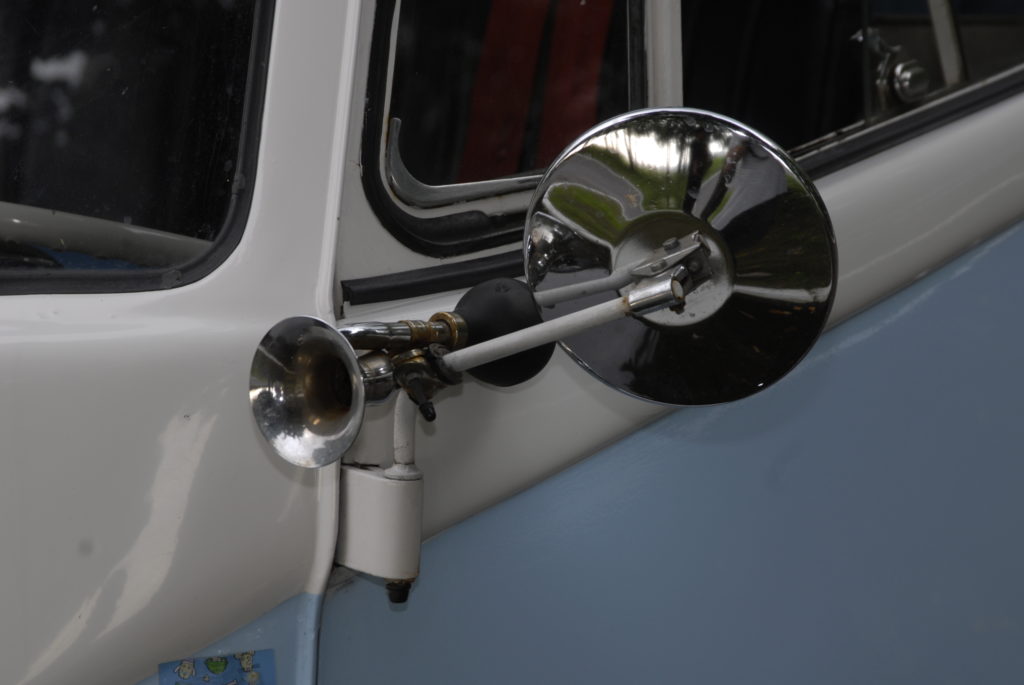 VW Transporter T1 chromowane lusterko zewnętrzne i klakson