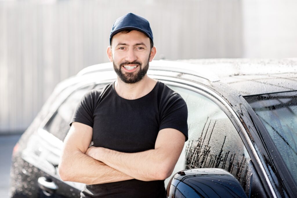 Portret fachowca od detailingu